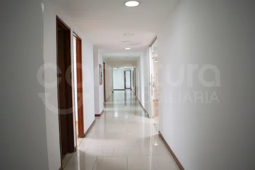 Oficinas En Arriendo Los Balsos 472-6936