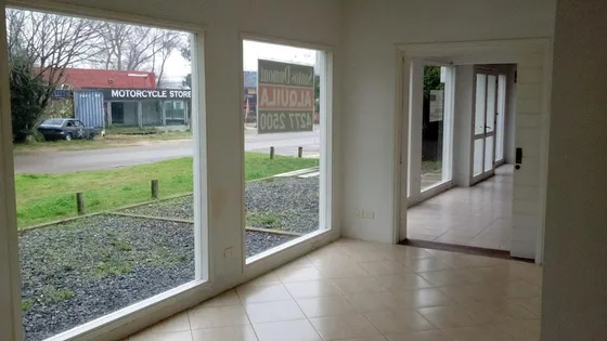 Local - La Barra
