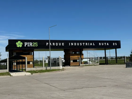 Galpón 2.270 M² En Parque Industrial R 25 - La Reja