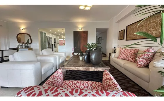 Se Vende Apto 337m² 3h+s/4b+s/4p La Lagunita 