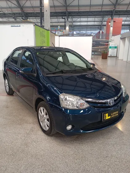 Toyota Etios 1.5 Xls Sedan 16v Flex 4p Automático