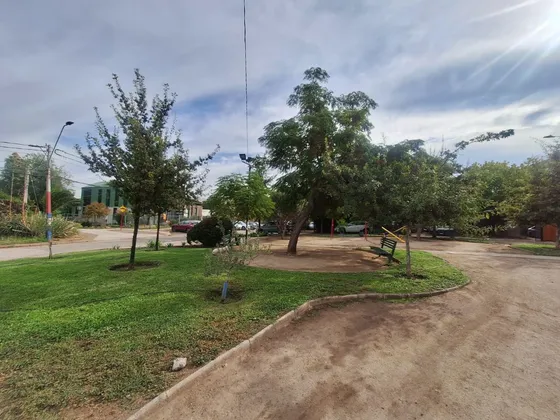 Ubicado Al Lado De Avenida Tobalaba 3 Dormitorios 1 Baño