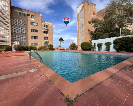 Re/max 2 Mil Vende Apartamento En Conjunto Resd El Genoves, Con Zona Residencial Y Turistica, Con Piscina