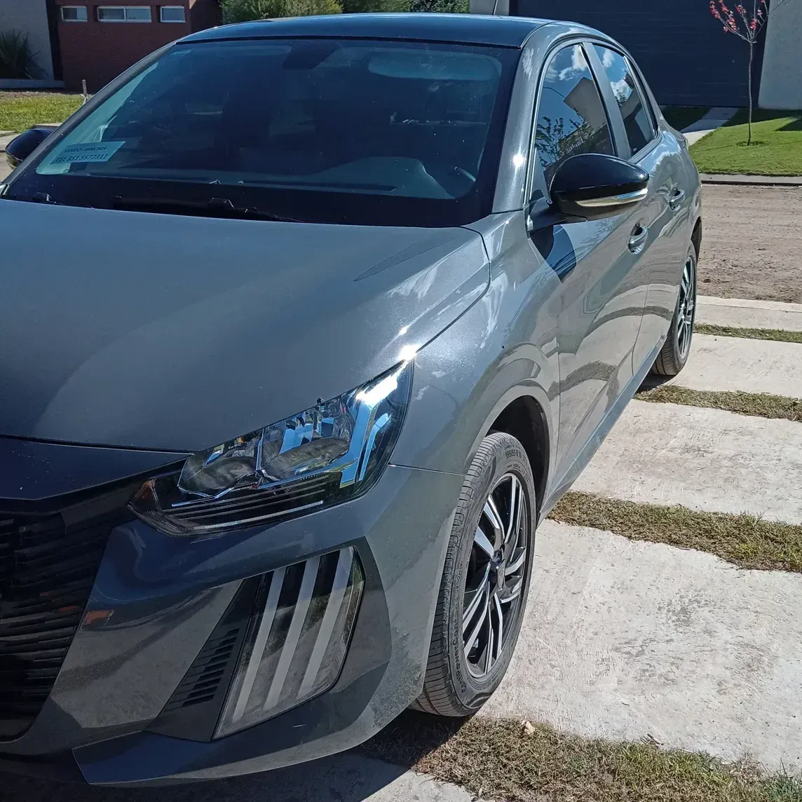 Peugeot 208 1.6 Allure Pack