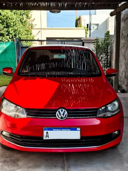 Volkswagen Voyage 1.6 Highline 101cv