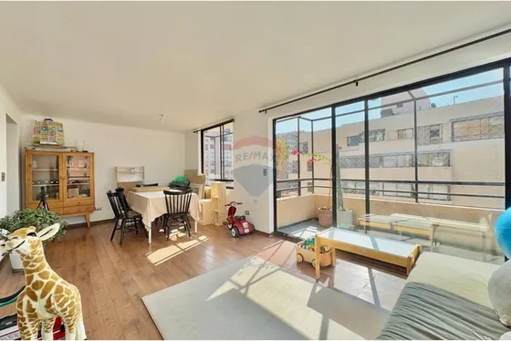 Departamento Con Vista Despejada En Las Condes