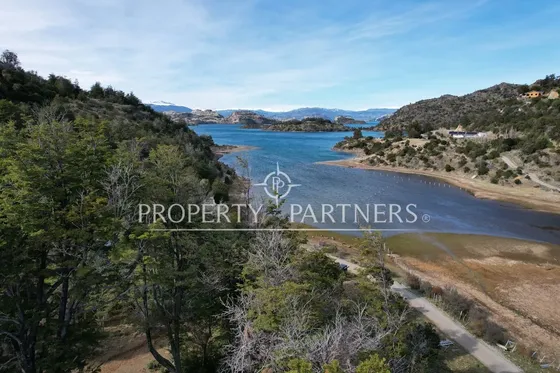 Patagonia, 5.000m2 Frente A Lago General Carrera E...