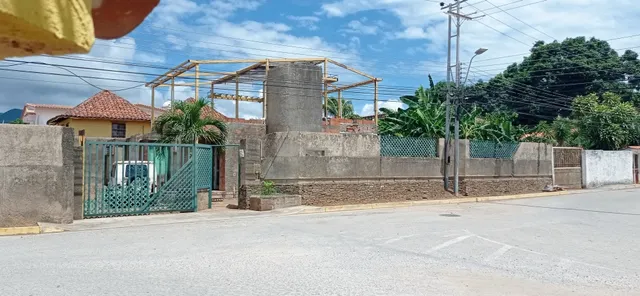 Casa En Construcción Con Diseño Original 