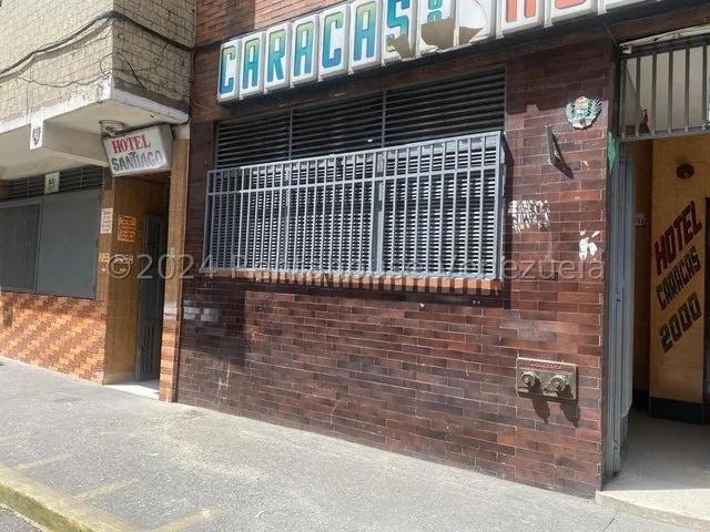 Local Comercial Pie De Calle Centro De Caracas Mls# 24-28774 Darlys