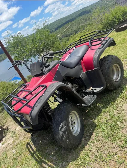 Cuatriciclo Parrillero  Marca: Roll Cast  250cc Modelo: 200