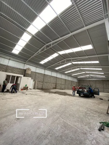 Bodega Nueva En Renta (salida A Salamanca)