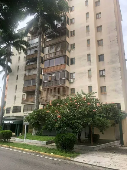 Grabiela R. Vende Apartamento U Oficina San José De Tarbes 