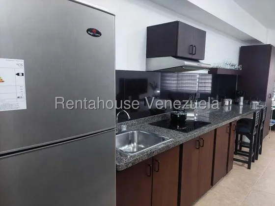  Confortable Y Moderno Monoambiente Totalmente Equipado, Ubicado Estratégicamente En Una Zona De Excelente Ubicación En Valencia. Disfruta De La Tranquilidad Y Seguridad, Ciuenta Con Planta 100%