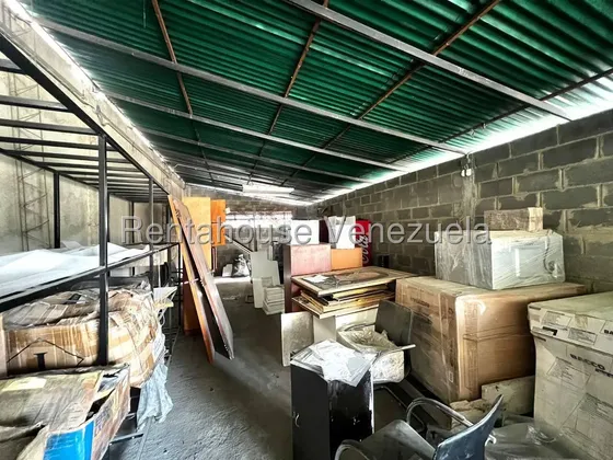Alquilo Excelente Local Comercial En Zona Industrial 1 Barquisimeto, María Velera, Ideal Para Cualquier Tipo De Actividad Comercial O Empresarial.