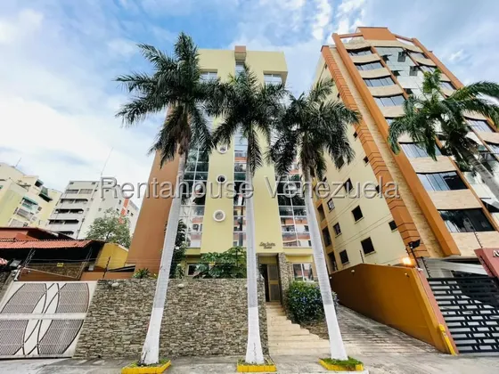 Hermoso Apartamento En Alquiler En San Isidro En Maracay 26-10209 Irrr