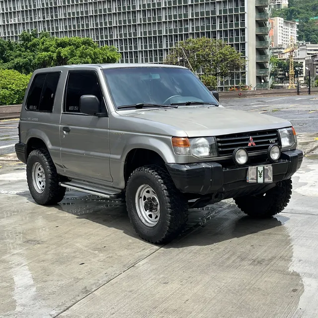 Mitsubishi Montero Dakar