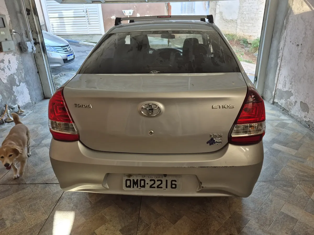 Toyota Etios Sedán 2018 1.5 16v X 4p — foto 7