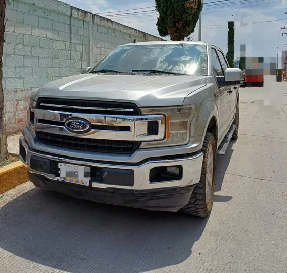 Ford Lobo 5.0l Doble Cabina Xlt V8 4x2 At