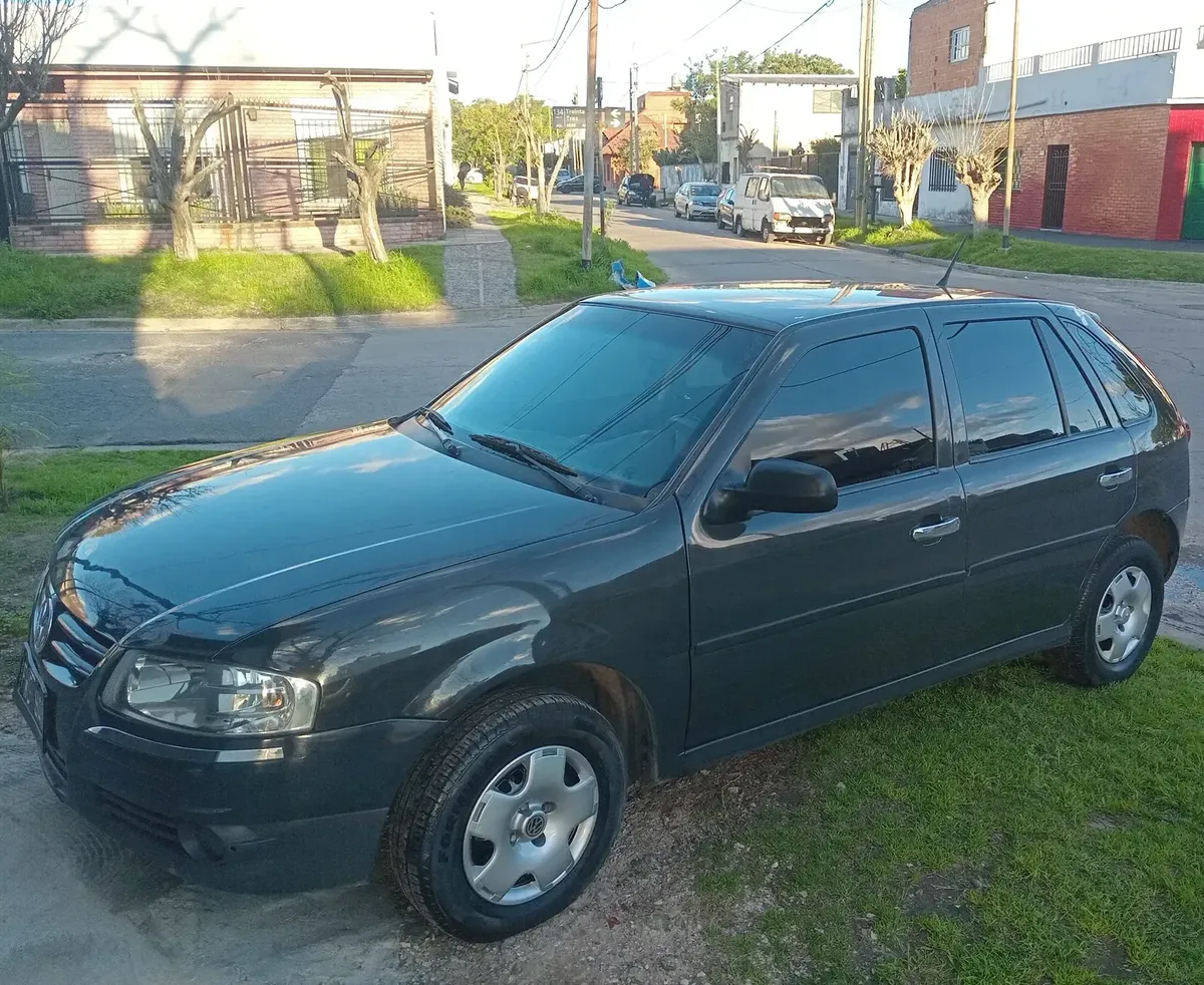 Volkswagen Gol 1.6 I Power 601 5P