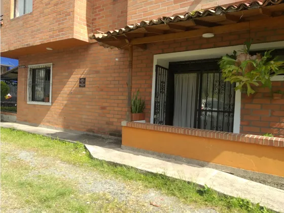 Venta De Casa  En Sabaneta - Calle Larga