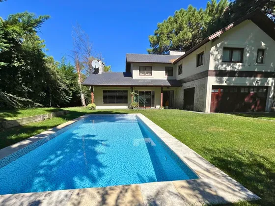 Pinamar Tridente Iii - Venta Casa 3 Dormitorios 3 Baños Con Pileta