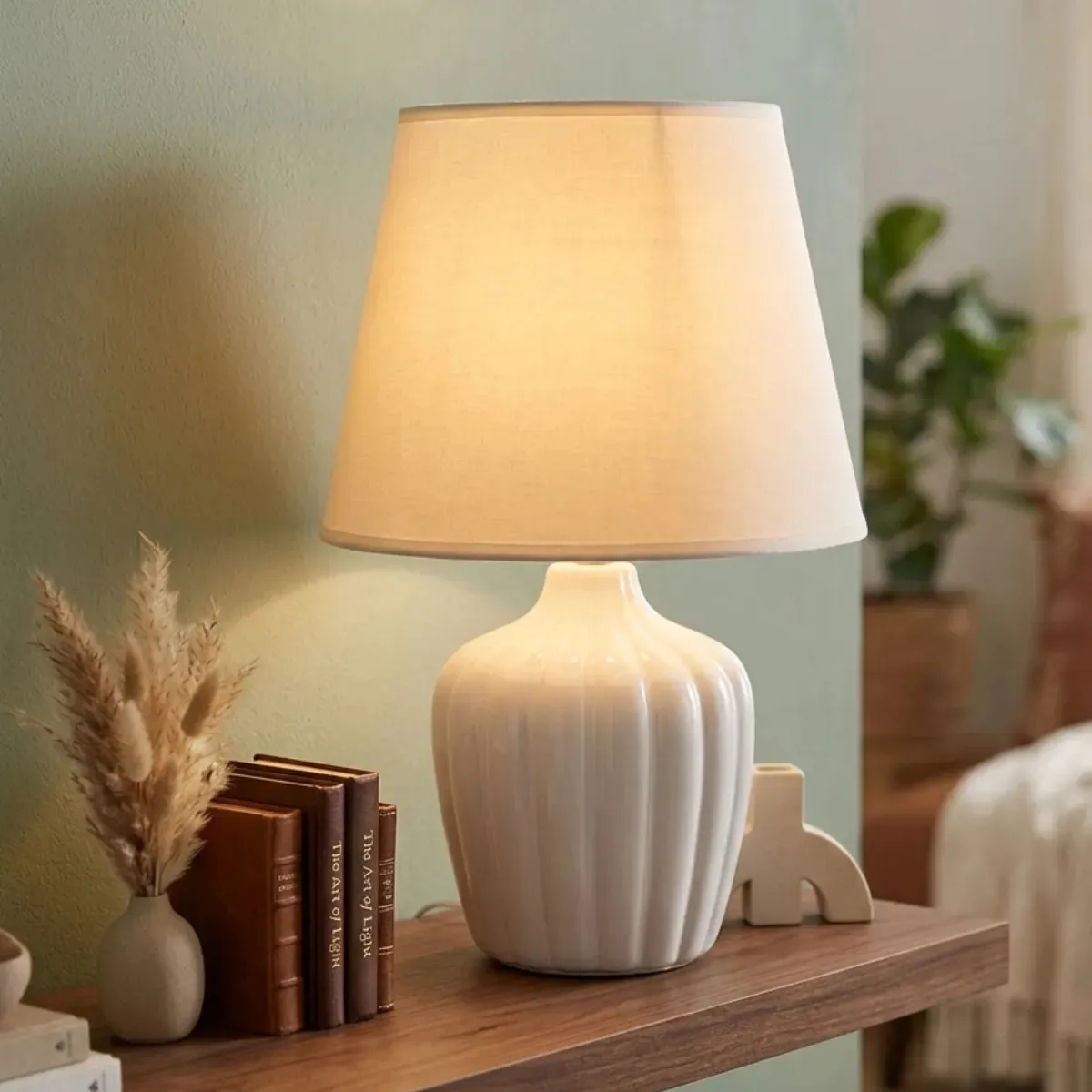Abajur De Quarto Branco Com Cúpula