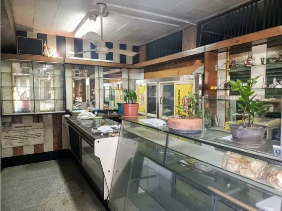  Casa Con Local En Venta En El Centro De Los Teques