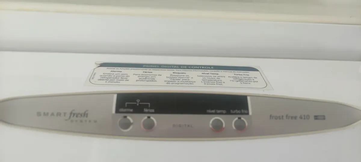 Vende- Se Bujão De Gás E Geladeira Smart Fresh Da Ge