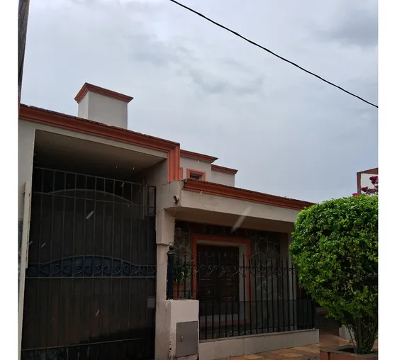 Casa Amoblada De 2 Pisos