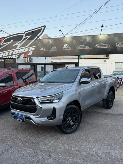 Toyota Hilux Pick-up 2.8 Cd Srx 177cv 4x2 At