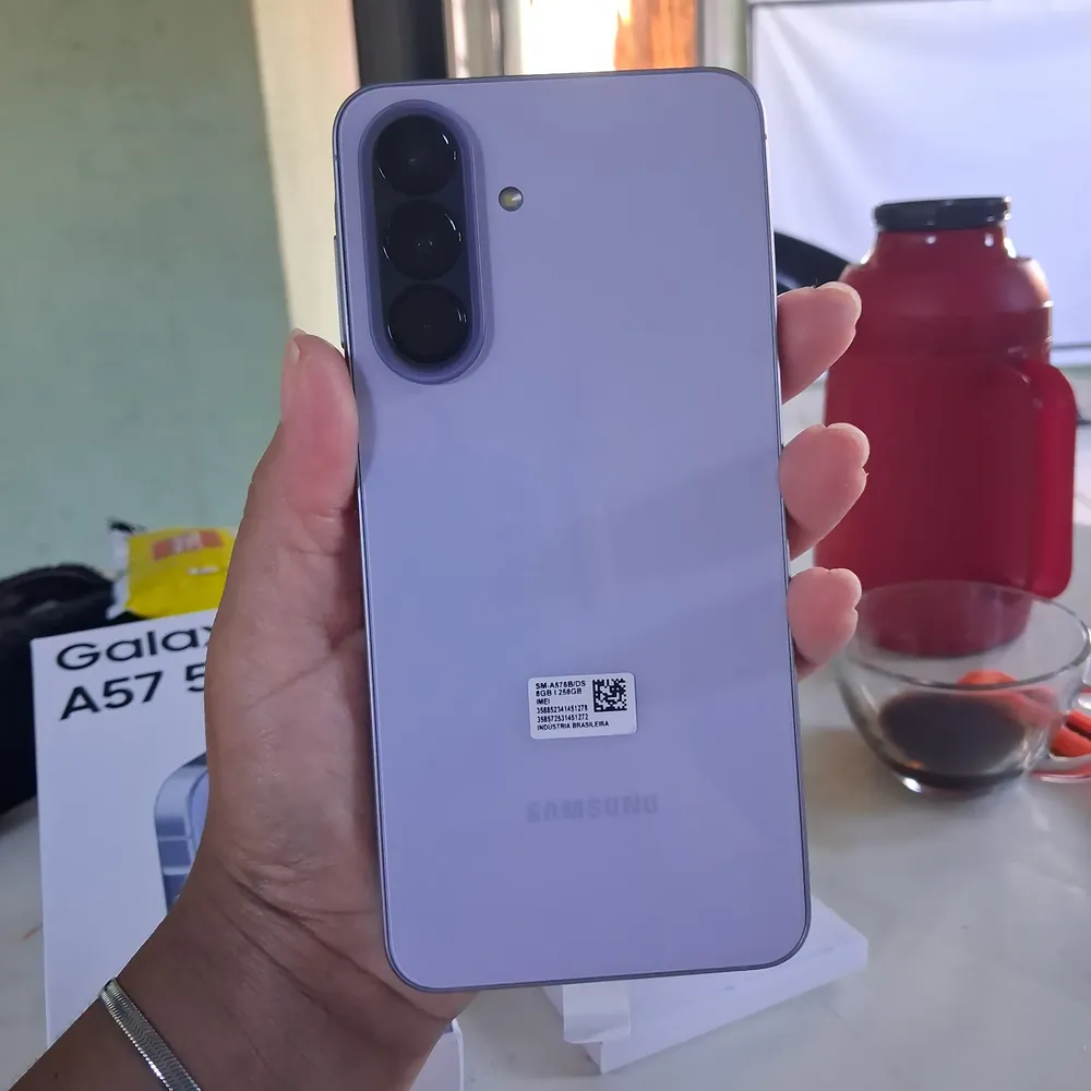 Celular Samsung Galaxy A57 5g 256gb, 8gb Ram, Recursos Ai Lilás