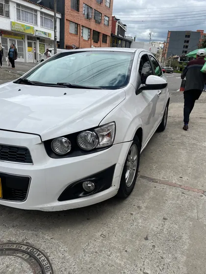 Chevrolet Sonic 1.6 Lt 5 P