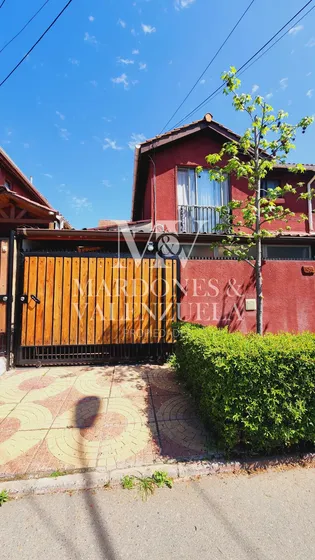Hermosa Casa En Venta En Peñaflor 4d/3b (173818)