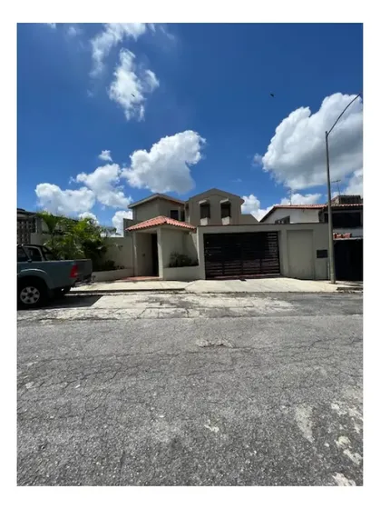 Se Vende Casa 500m2. El Cafetal