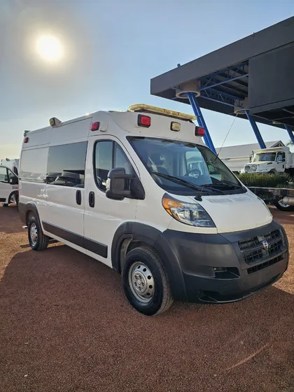 Ambulancias De Traslado Tipo 1 Ram Promaster Modelos 2018