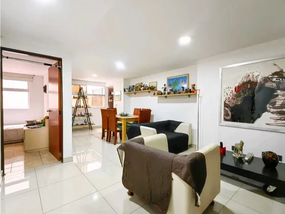 Apartamento En Venta En Conquistadores Piso 2 Por Escalas
