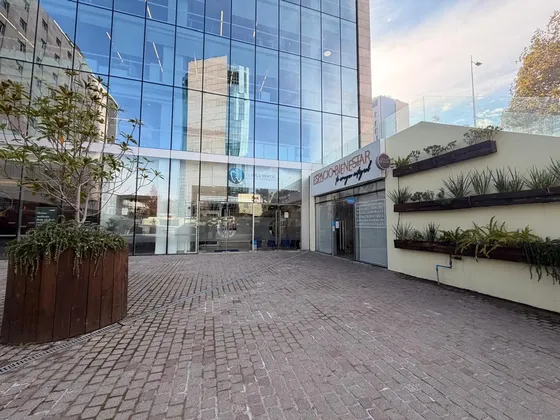 Arriendo Local Habilitado - Las Condes, Excelente Conectivid