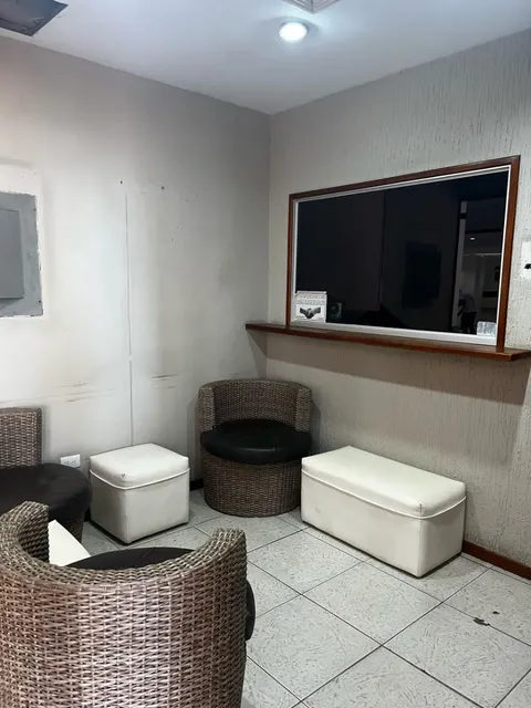 Oficina Comercial En Alquiler Sector Costa Azul Ic-00474
