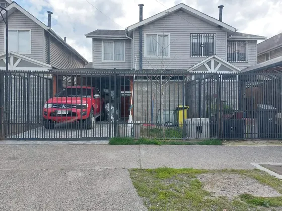 Vive En Enea: Casa En Condominio Con Gastos Comunes Incluido