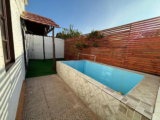 Casa Remodelada 4 Dormitorios 3 Baños, Piscina