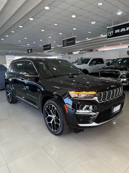 Jeep Grand Cherokee 5.7 V8 Summit 4x4 At