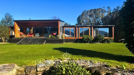 Exclusiva Casa Orilla De Lago En El Mejor Sector D...