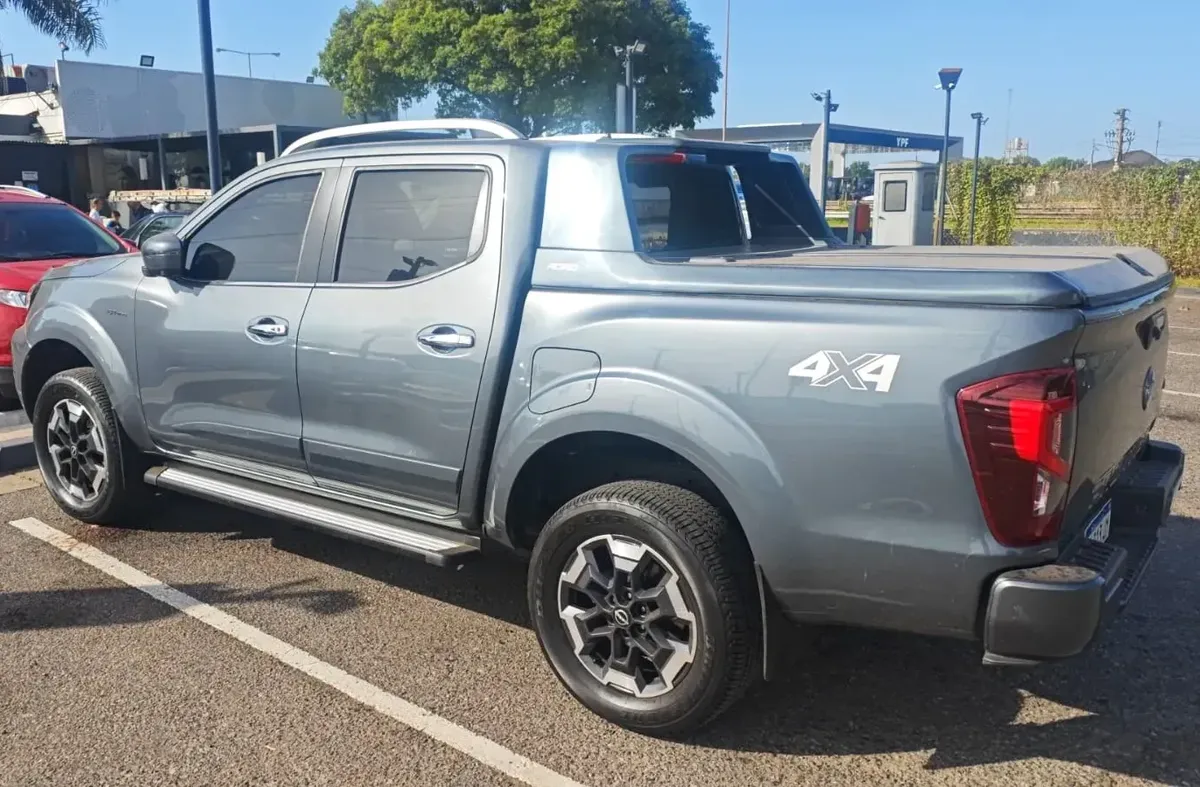 Nissan Frontier 2.3bt Platinum 4x4 At L22