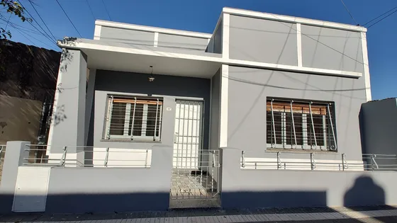 Casa 2 Amb C/patio Y Terraza!