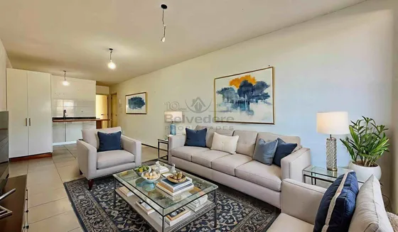 Apartamento En Alquiler En Parque Batlle De Dos Dormitorios Cochera