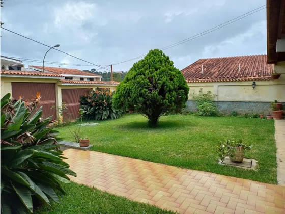 Casa En Venta Con Anexo En Urb San Juan  San Antonio De Los Altos 