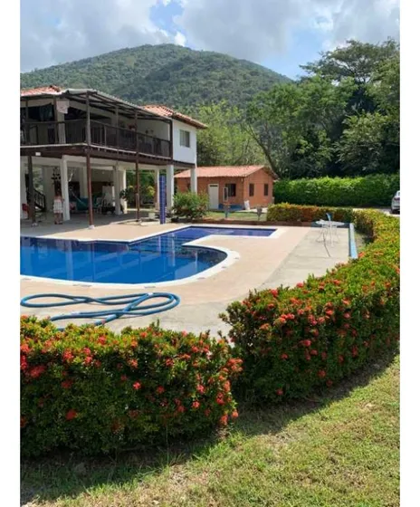 Finca Santa Fe De Antioquia  Via A Bolombolo. Se Vende