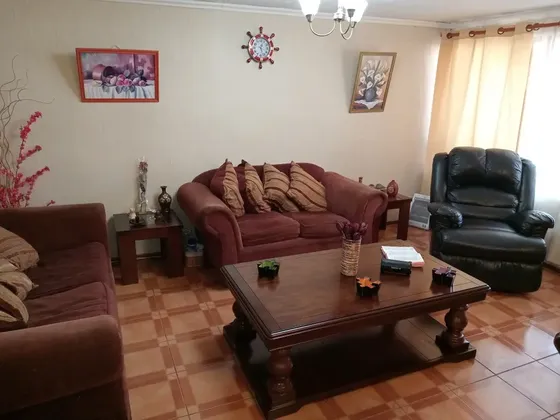 Casa En Venta En Metro Del Sol Maipú
