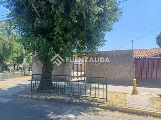 Casa En Venta De 2 Dorm. En Metro Laguna Sur Pudahuel