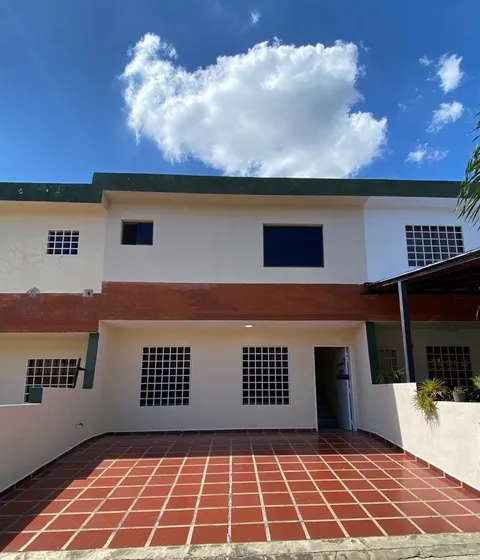 Se Vende Cómodo Townhouse De 100 Mts2, Conj. Res. Los Tamarindos, San Diego